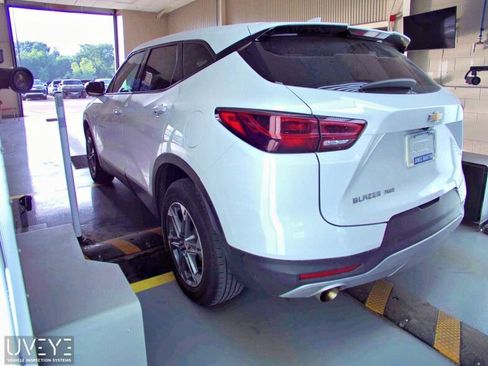 Used 2023 Chevrolet Blazer LT AWD/4WD image 4