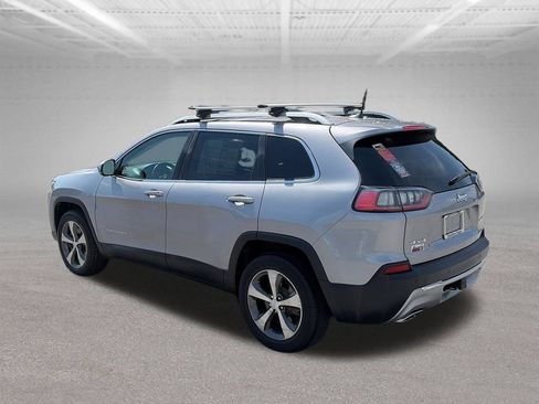 Used 2019 Jeep Cherokee Limited w/ Trailer Tow Group AWD/4WD image 4