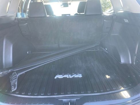 Used 2019 Toyota RAV4 Limited w/ Cold Weather Package AWD/4WD image 6