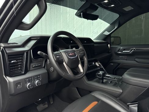 Used 2024 GMC Sierra 1500 AT4 w/ Technology Package image 16