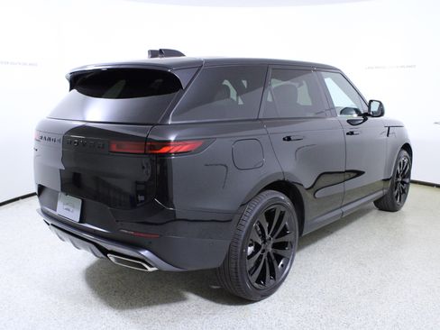 New 2026 Land Rover Range Rover Sport SE image 7
