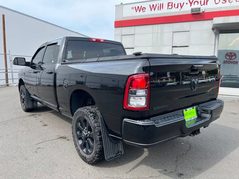 Used 2019 RAM 2500 Big Horn w/ Black Appearance Package AWD/4WD image 6