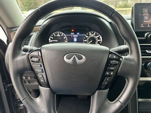 Used 2024 INFINITI QX80 Premium Select w/ Cargo Package image 31