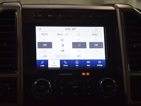 Used 2020 Ford F250 Lariat w/ Chrome Package AWD/4WD image 29
