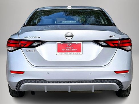 Used 2022 Nissan Sentra SV image 6