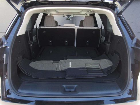 Used 2026 INFINITI QX60 Luxe w/ Family Package AWD/4WD image 13