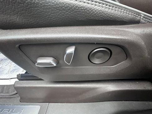 Used 2022 GMC Sierra 1500 Denali image 11