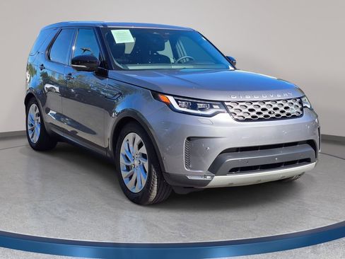 Certified 2025 Land Rover Discovery S AWD/4WD image 3