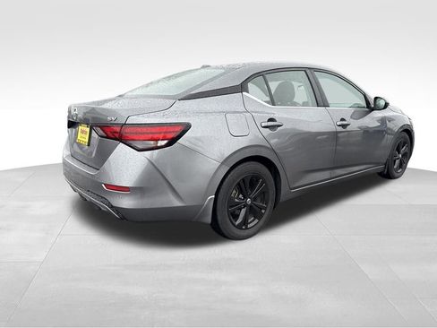 Used 2021 Nissan Sentra SV w/ Trunk Package image 9