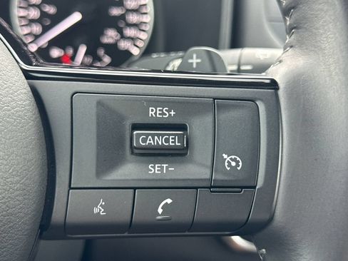 Used 2021 Nissan Rogue S FWD image 24