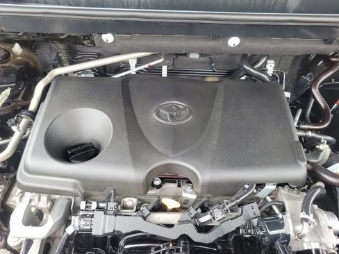 Used 2024 Toyota RAV4 Adventure AWD/4WD image 9