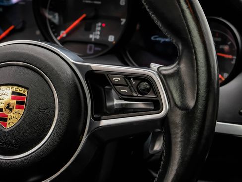 Used 2016 Porsche Cayenne AWD/4WD image 18