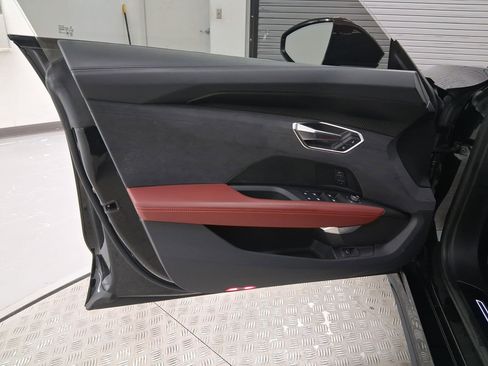 Used 2023 Audi e-tron GT Prestige w/ Prestige Package image 20