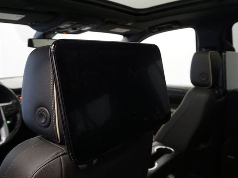 Used 2021 GMC Yukon XL SLT w/ SLT Premium Package image 33