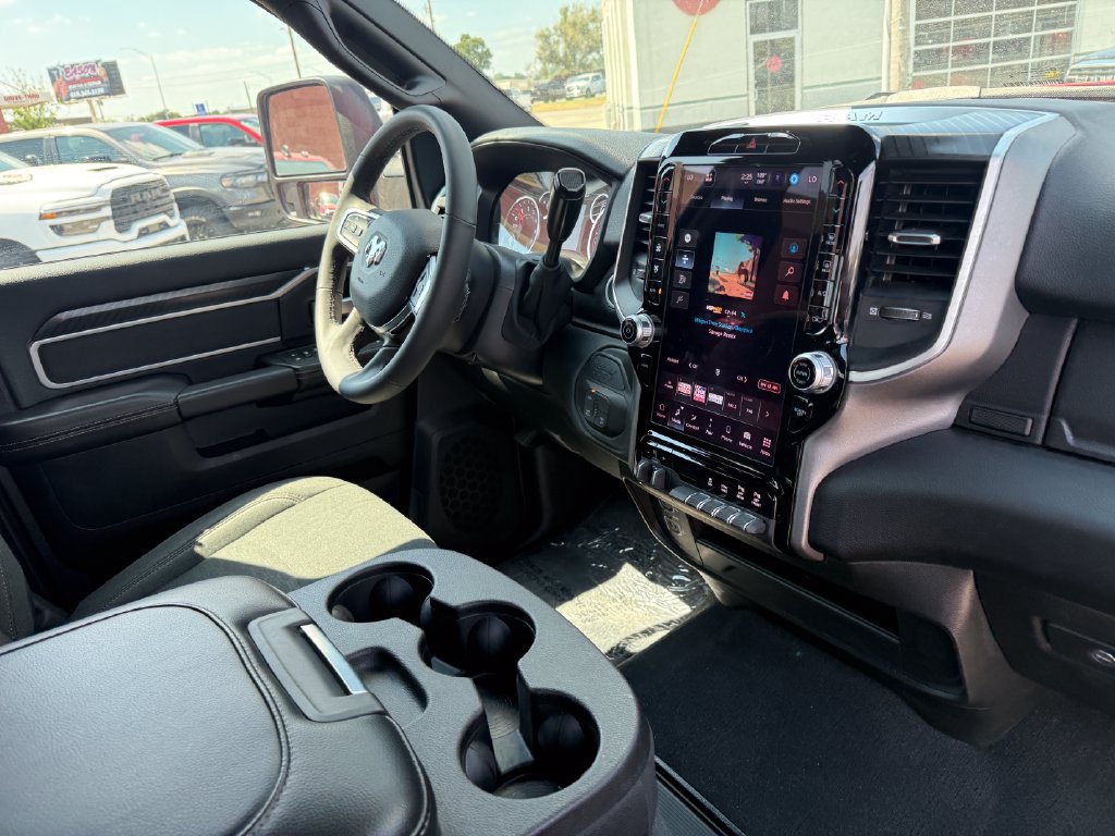 Used 2026 RAM 2500 Big Horn AWD/4WD image 4