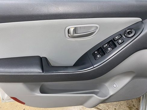 Used 2007 Hyundai Elantra GLS image 26