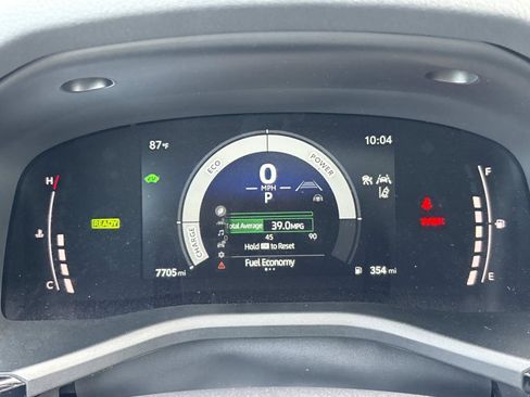 Used 2026 Toyota Camry SE FWD image 22