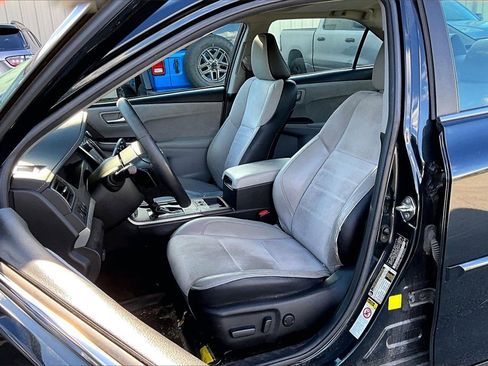 Used 2017 Toyota Camry XSE image 22