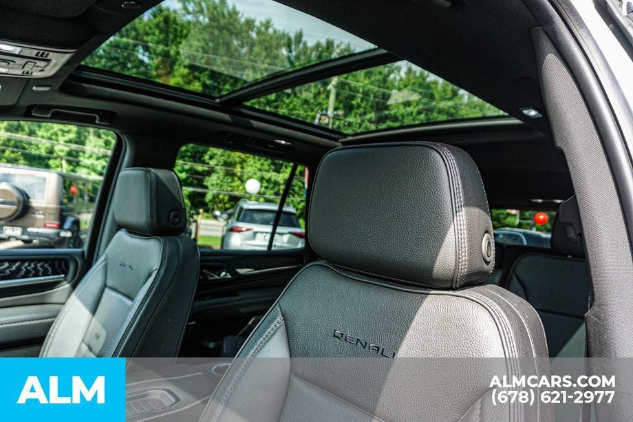 Used 2024 GMC Yukon Denali AWD/4WD image 18