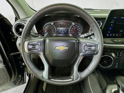 Certified 2024 Chevrolet Blazer LT w/ Convenience Package FWD image 9