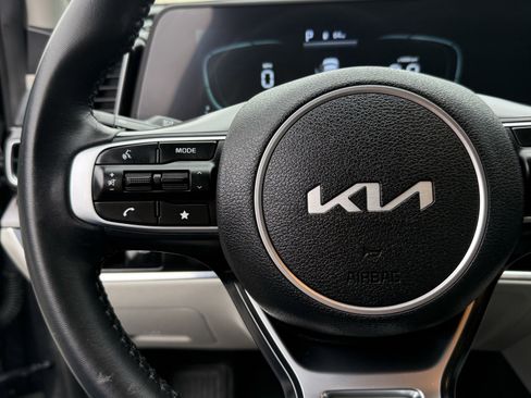 Used 2024 Kia Sportage EX image 22