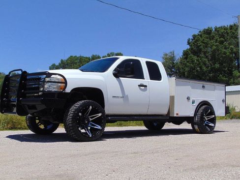Used 2013 Chevrolet Silverado 3500 W/T w/ Snow Plow Prep Package AWD/4WD image 1
