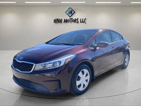 Used 2018 Kia Forte LX image 1