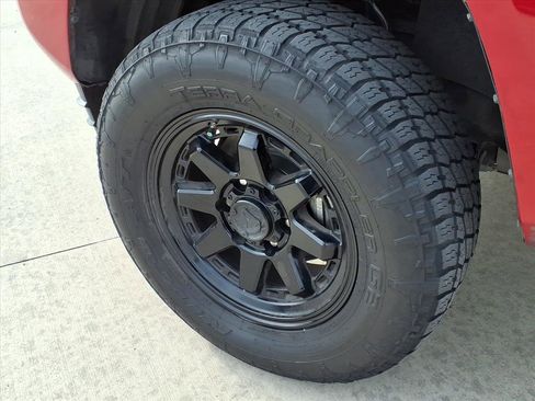 Certified 2023 Toyota Tacoma SR image 9