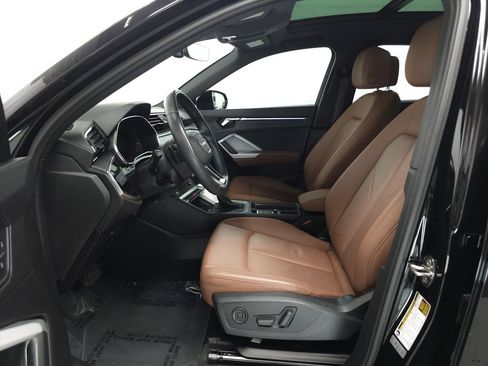 Used 2021 Audi Q3 2.0T Premium Plus w/ Premium Plus Package AWD/4WD image 7
