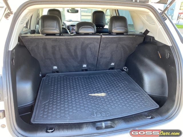 Used 2019 Jeep Compass Limited FWD image 8
