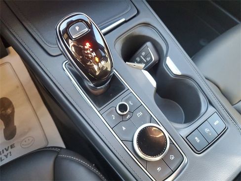 Certified 2024 Cadillac XT4 Premium Luxury image 16