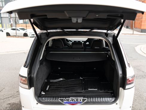 Used 2017 Land Rover Range Rover Sport SVR image 51