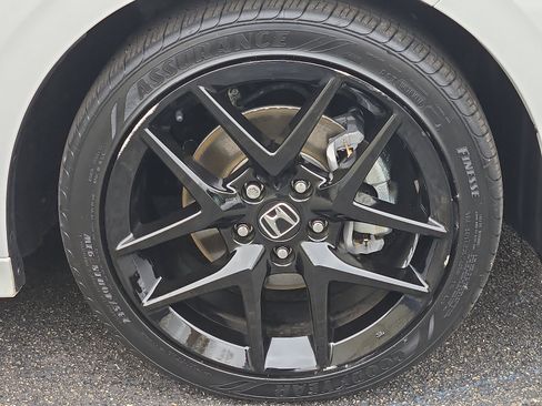 Certified 2025 Honda Civic Sport image 8