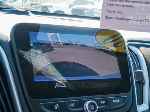 Used 2020 Chevrolet Malibu LS image 23