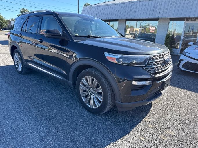 Used 2020 Ford Explorer Limited w/ Class III Trailer Tow Package AWD/4WD image 1