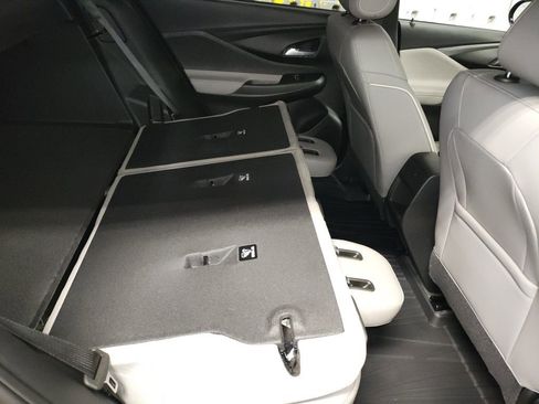 New 2026 Buick Envista Avenir image 13