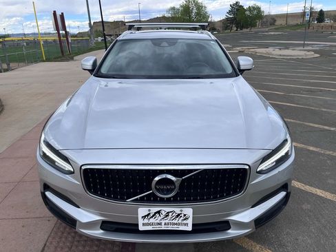 Used 2018 Volvo V90 T5 Cross Country w/ Convenience Package AWD/4WD image 2