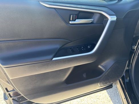 Used 2024 Toyota RAV4 XLE image 21