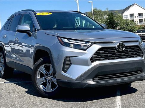 Used 2024 Toyota RAV4 XLE FWD image 2