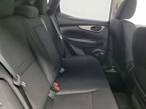 Used 2020 Nissan Rogue Sport S w/ Appearance Package FWD image 19