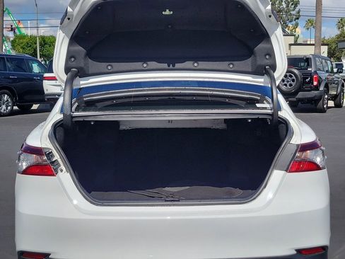 Used 2022 Toyota Camry LE FWD image 23