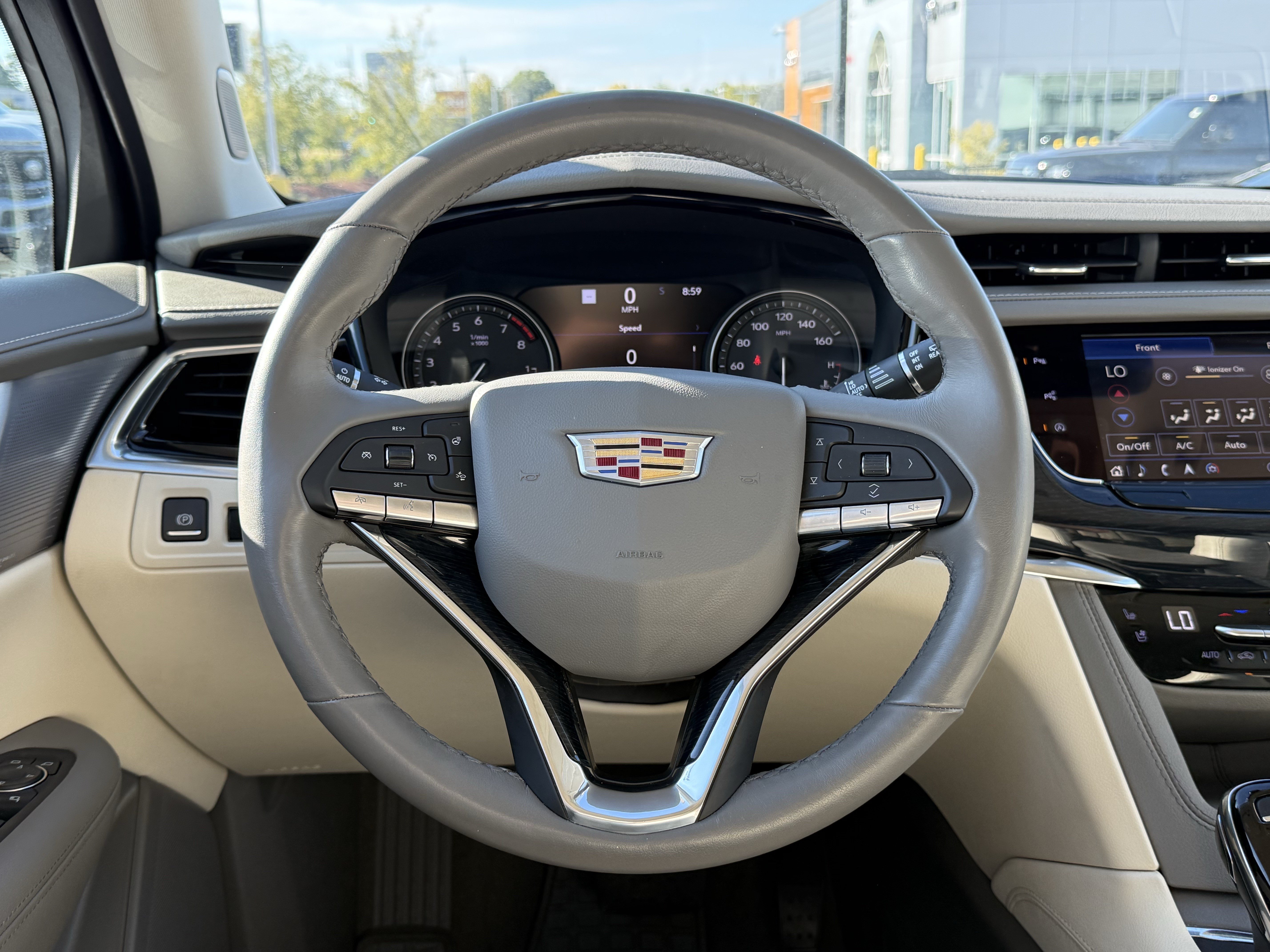 Used 2025 Cadillac XT6 Premium Luxury w/ Technology Package FWD image 19
