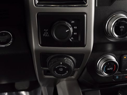 Used 2019 Ford F150 Lariat w/ Equipment Group 502A Luxury image 17