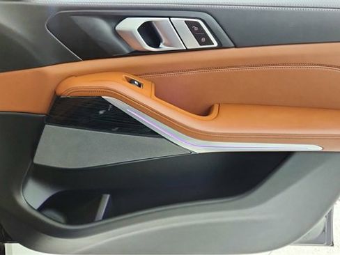 Used 2024 BMW X5 xDrive40i w/ M Sport Package image 24