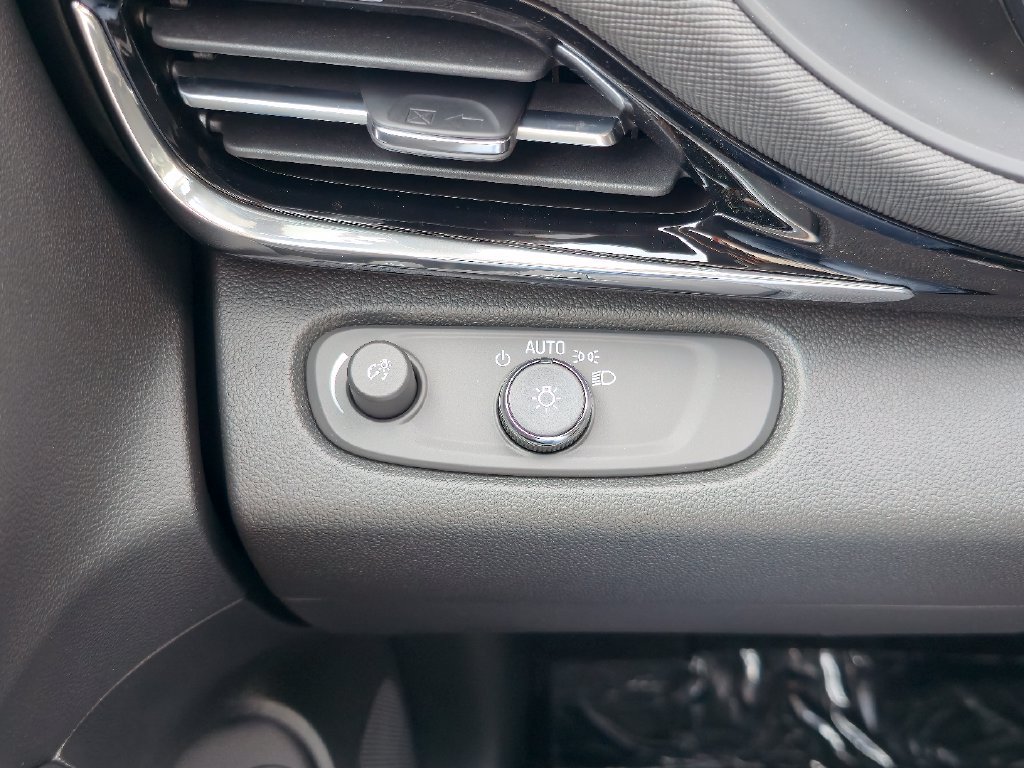 New 2026 Buick Envista Sport Touring w/ Convenience I Package FWD image 17