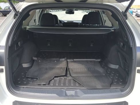 Used 2025 Subaru Outback Touring AWD/4WD image 12