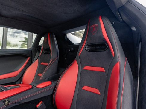 Used 2026 Lamborghini Temerario AWD/4WD image 18