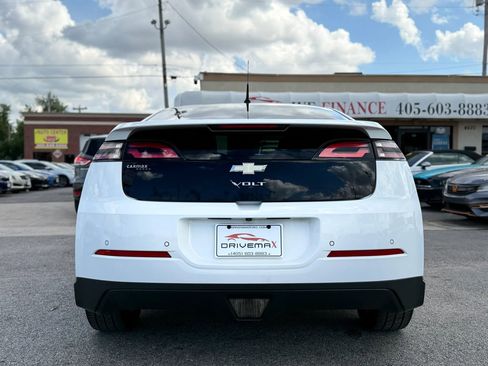 Used 2012 Chevrolet Volt Premium w/ Premium Trim Package FWD image 5