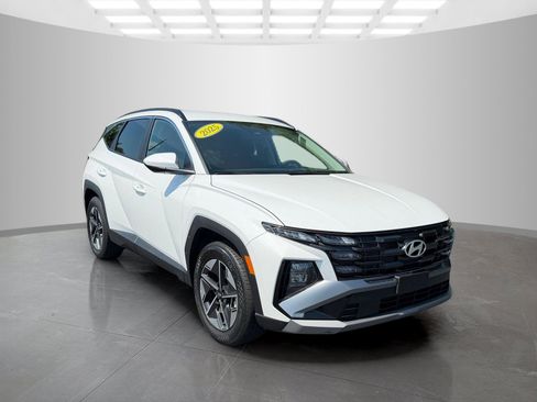 Used 2025 Hyundai Tucson SEL FWD image 5