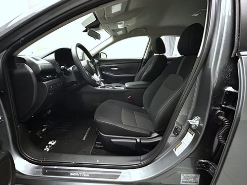 Certified 2025 Nissan Sentra SV w/ Trunk Package image 10